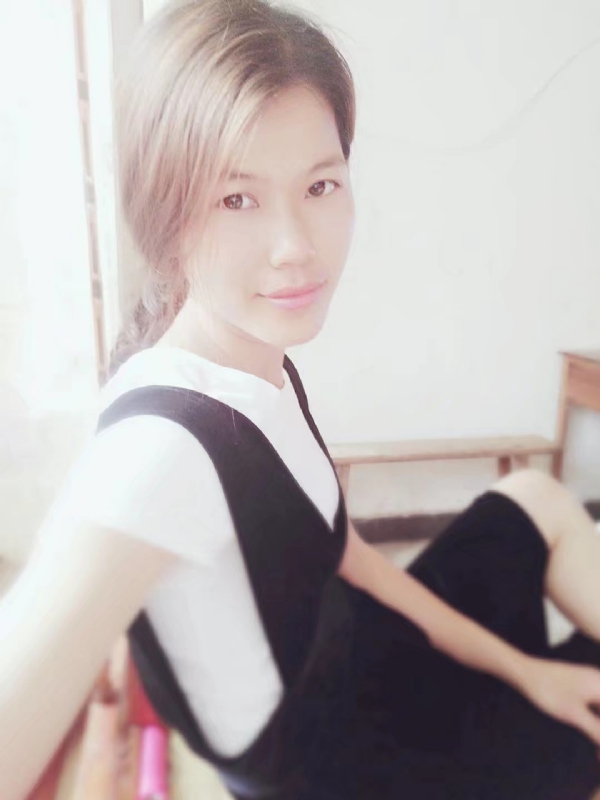 婷婷的第一张照片--荆州相亲服务中心
