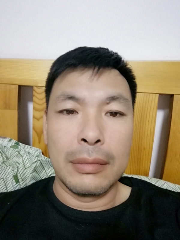 不爱当牛的第一张照片--荆州相亲服务中心