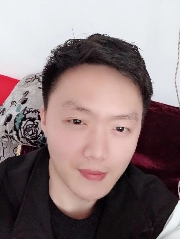 执迷的鲸鱼的第一张照片--荆州相亲服务中心