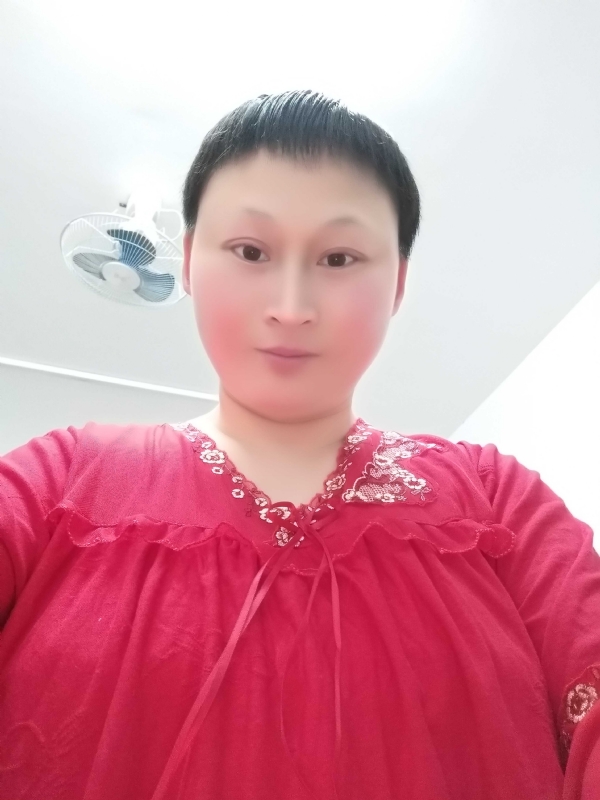 彩虹姐姐永不言弃的第一张照片--荆州相亲服务中心