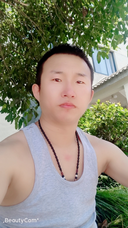 系咯在的第一张照片--荆州相亲服务中心