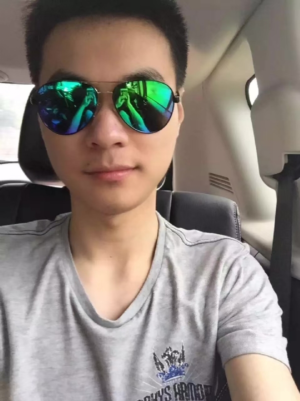 鱼头zzz的第六张照片--荆州相亲服务中心