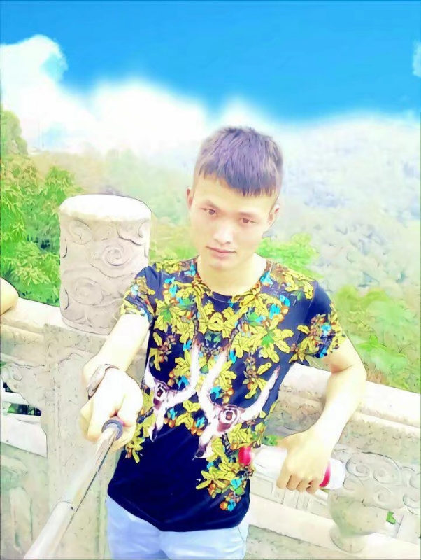 孤独王者元首的第一张照片--荆州相亲服务中心