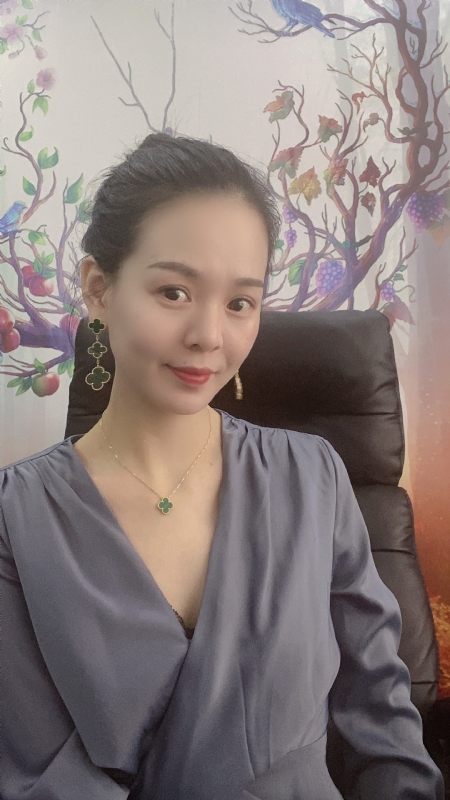 潇潇的第一张照片--荆州相亲服务中心