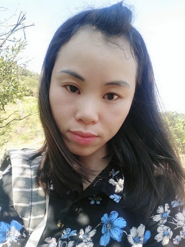 英英的第一张照片--荆州相亲服务中心