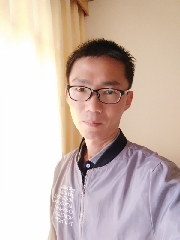 平凡的风的第二张照片--荆州相亲服务中心