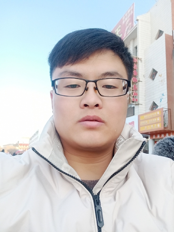 执子之手与子偕老的第一张照片--荆州相亲服务中心