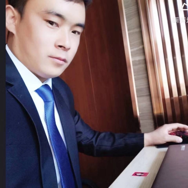 会哭的幸福的第一张照片--荆州相亲服务中心