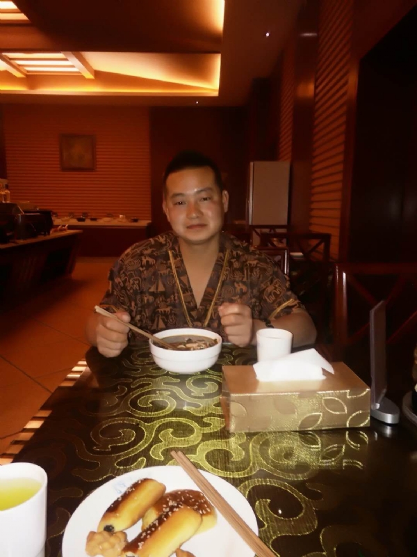 会飞的鱼的第一张照片--荆州相亲服务中心