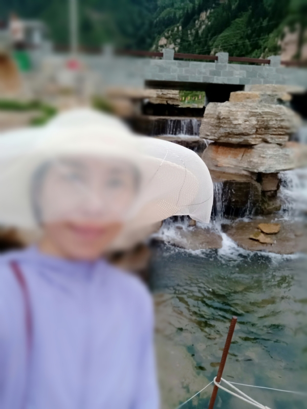 沥秋的第一张照片--荆州相亲服务中心