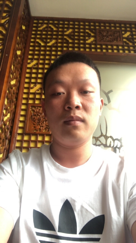 唐子龙的第一张照片--荆州相亲服务中心