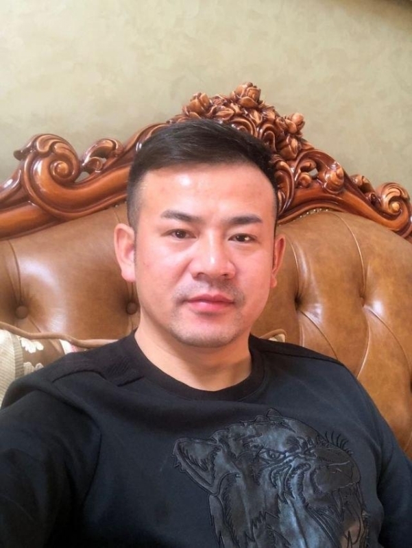治国的第一张照片--荆州相亲服务中心