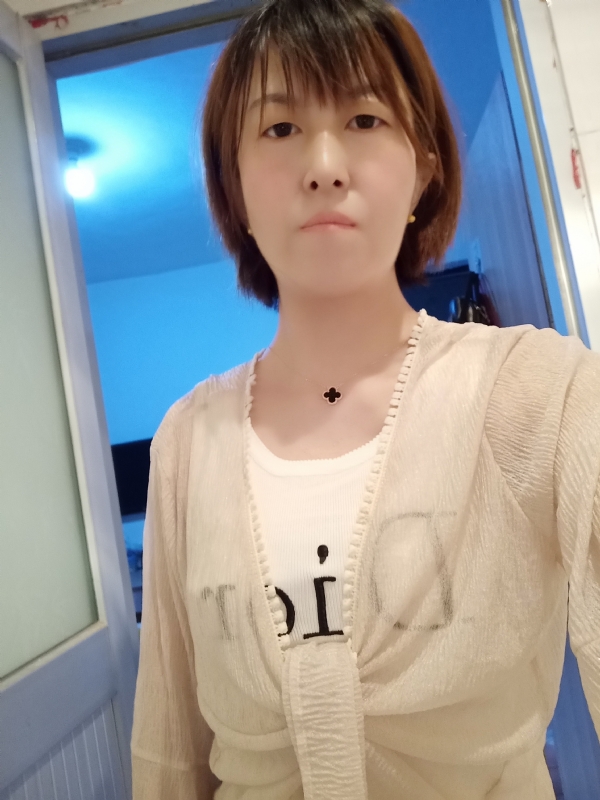 芬儿的第三张照片--荆州相亲服务中心