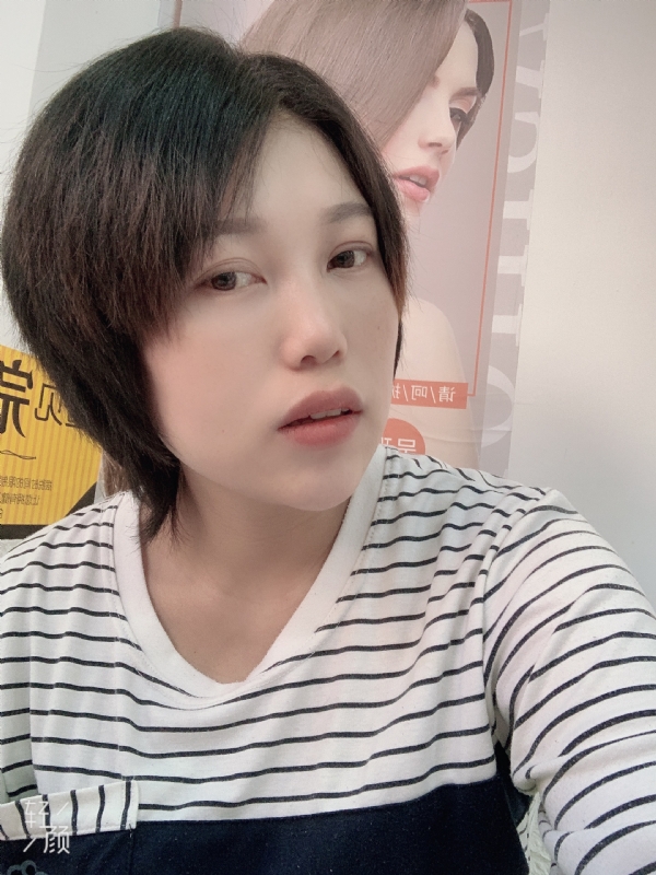 寻找爱情的第一张照片--荆州相亲服务中心