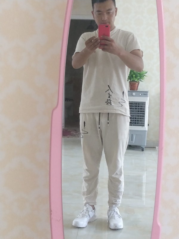 一天一根烟的第一张照片--荆州相亲服务中心