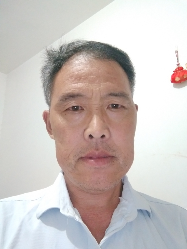 邹学辉的第三张照片--荆州相亲服务中心