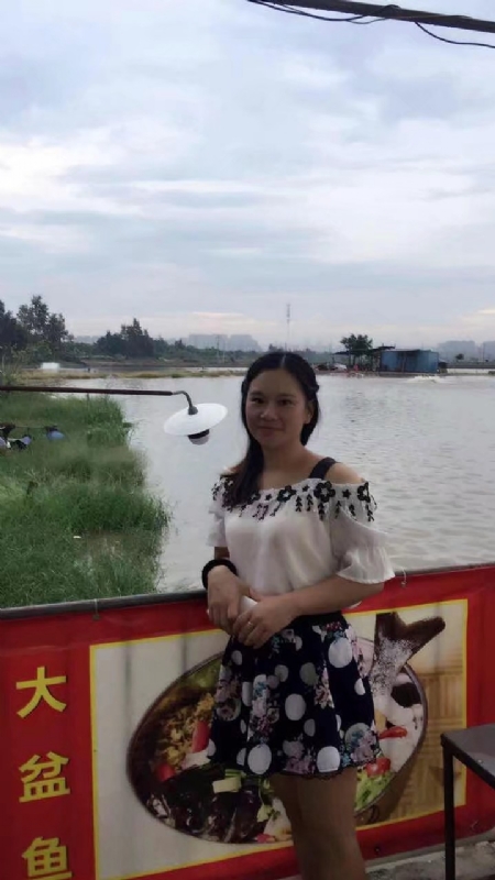 莹莹的第一张照片--荆州相亲服务中心