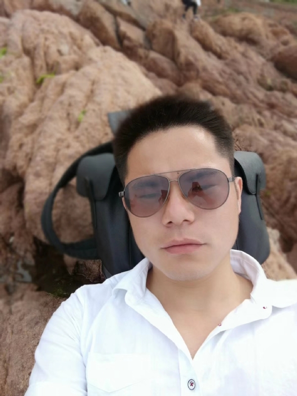 易听的第一张照片--荆州相亲服务中心