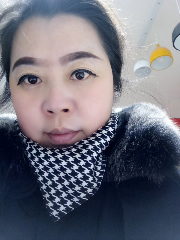 余猪猪的第一张照片--荆州相亲服务中心