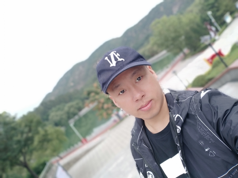 阳光的第一张照片--荆州相亲服务中心