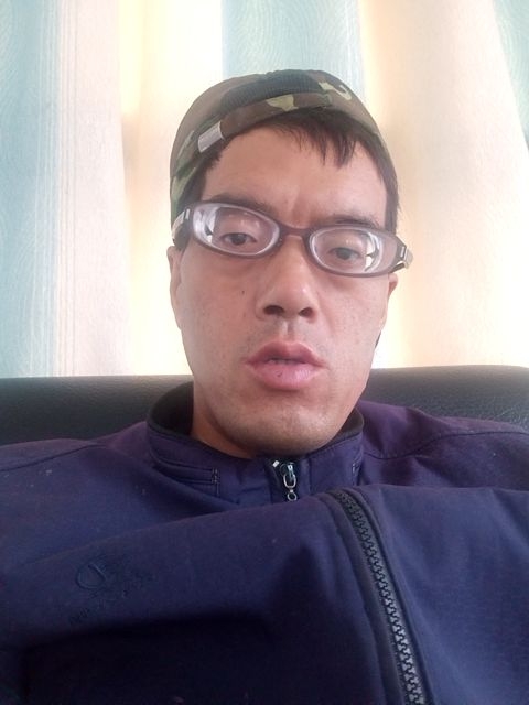等待有缘人的第一张照片--荆州相亲服务中心