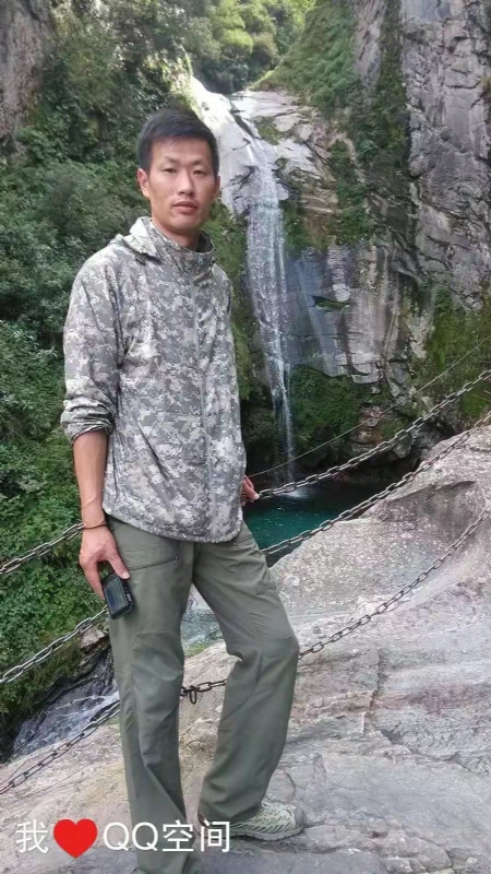 陌颜的第一张照片--荆州相亲服务中心