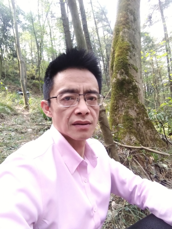 吴彬的第一张照片--荆州相亲服务中心