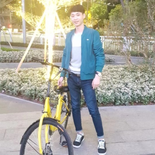 李伟的第一张照片--荆州相亲服务中心