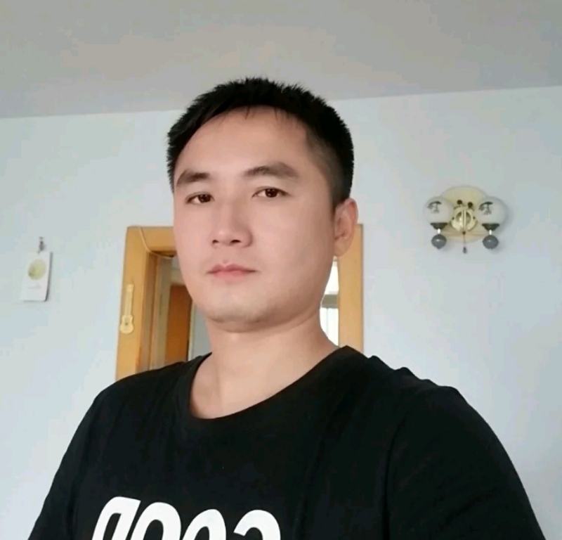 素年锦时的第一张照片--荆州相亲服务中心
