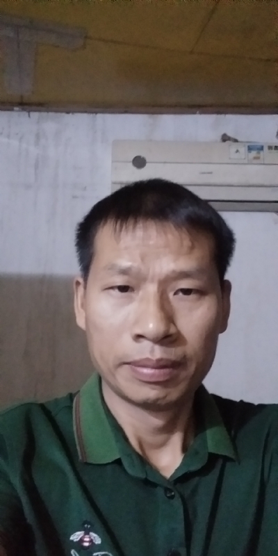 执着跋涉的第三张照片--荆州相亲服务中心