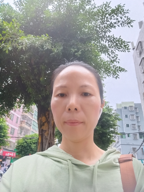 容容的第一张照片--荆州相亲服务中心