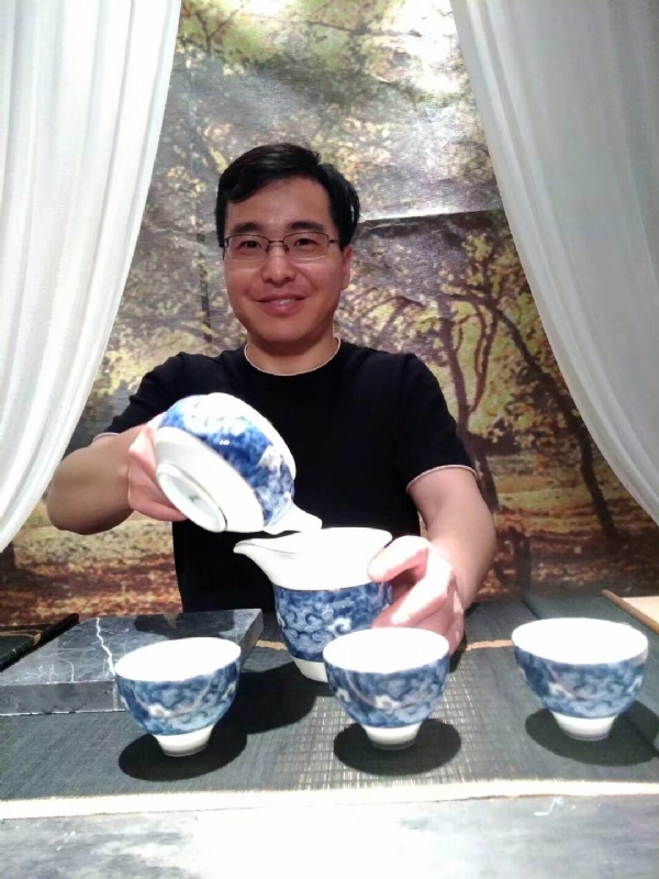 飞云之上的第一张照片--荆州相亲服务中心