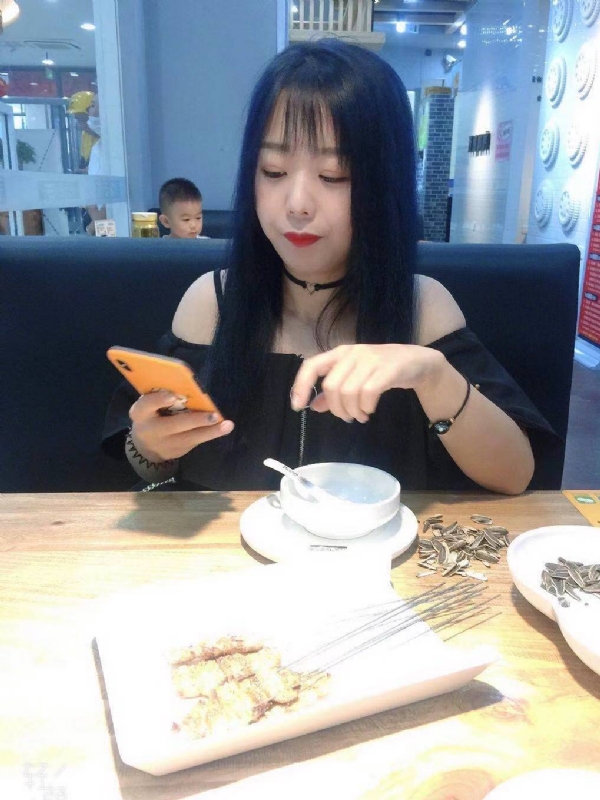 程程的第一张照片--荆州相亲服务中心