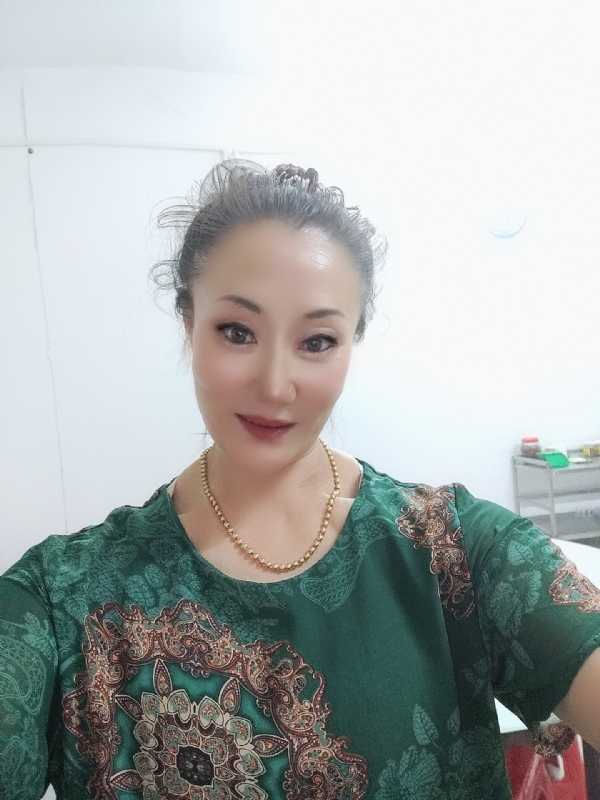 燕子的第二张照片--荆州相亲服务中心