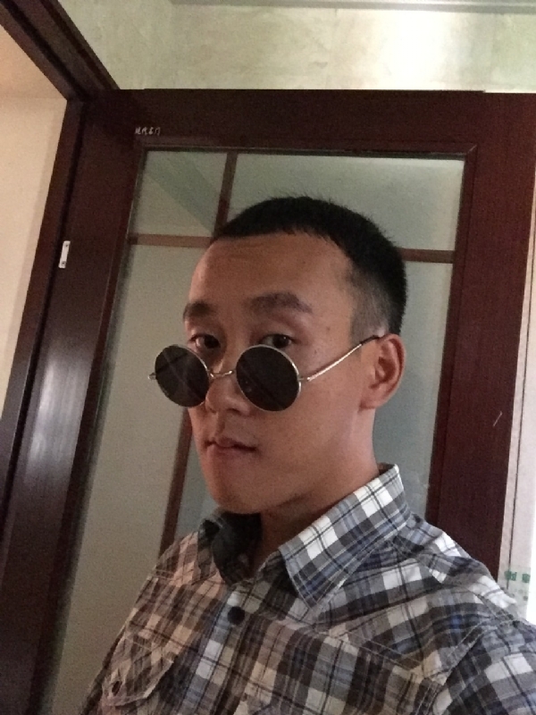 悲喜的第一张照片--荆州相亲服务中心