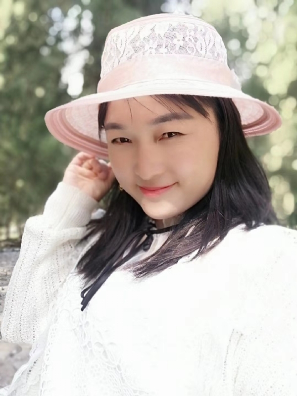 凤凰的第一张照片--荆州相亲服务中心