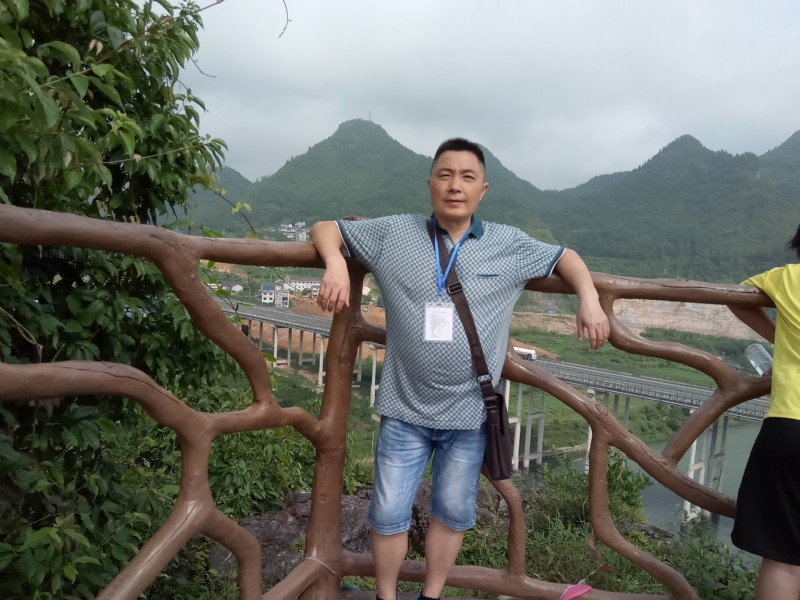 岁月无声的第一张照片--荆州相亲服务中心