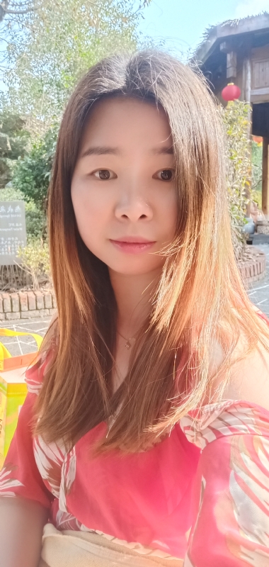 赫赫的第一张照片--荆州相亲服务中心