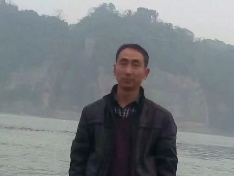 玉树临疯的第二张照片--荆州相亲服务中心