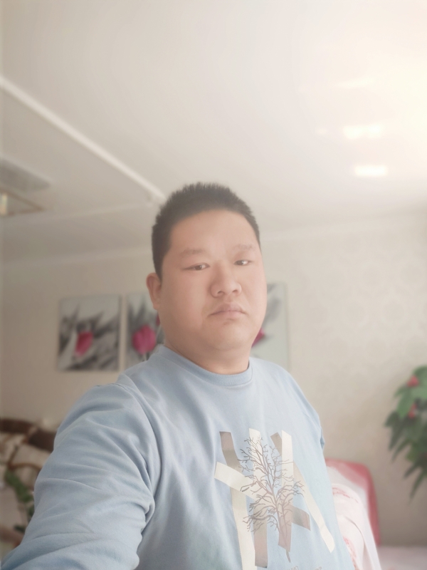 别无选择的第一张照片--荆州相亲服务中心