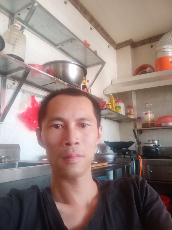 生活还在继续的第一张照片--荆州相亲服务中心