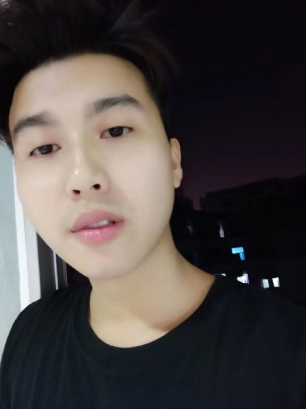 皮特王的第二张照片--荆州相亲服务中心