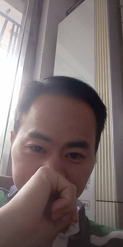 90年大叔的第一张照片--荆州相亲服务中心