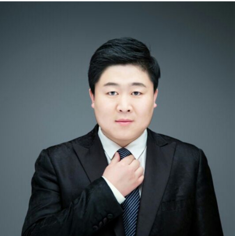 迷途小书童的第一张照片--荆州相亲服务中心