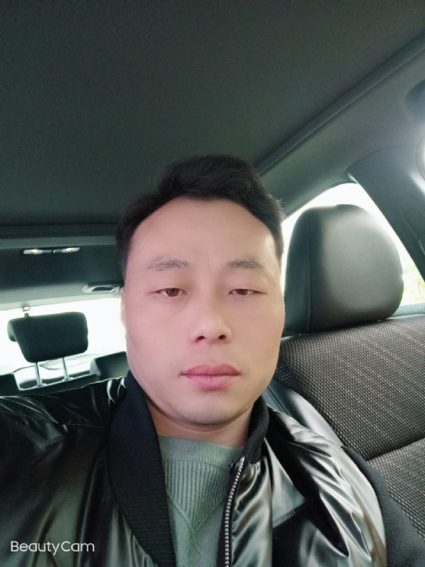 放飞的羊的第一张照片--荆州相亲服务中心