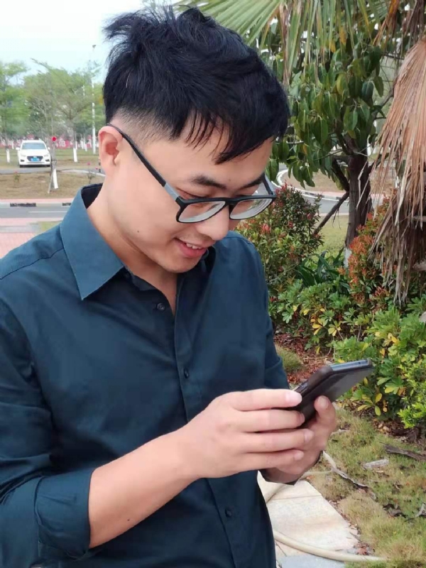 鼠王子的第一张照片--荆州相亲服务中心