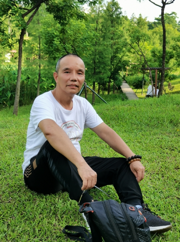 稳重大方的第二张照片--荆州相亲服务中心