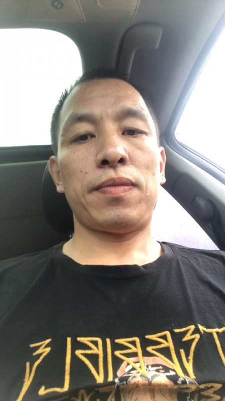 迷茫的第一张照片--荆州相亲服务中心