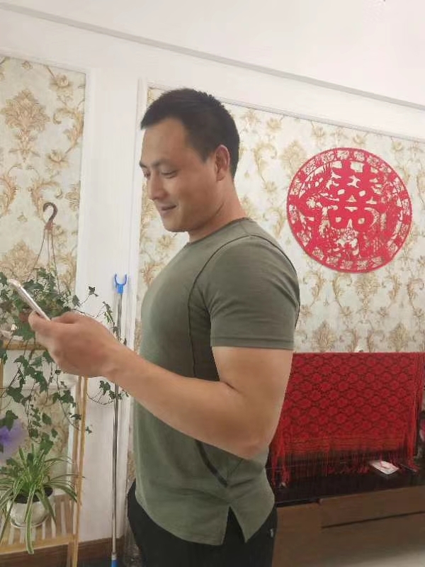 旧时相识的第三张照片--荆州相亲服务中心