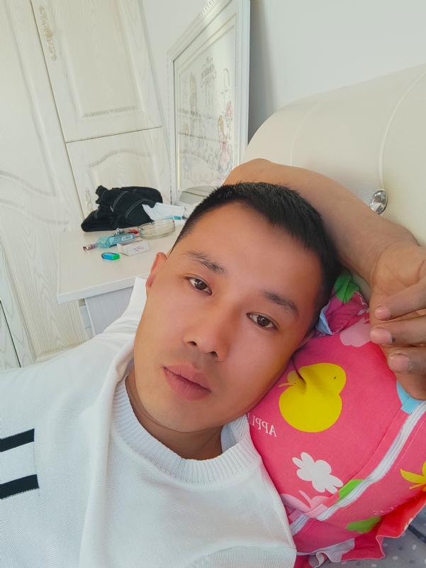 一个人的第一张照片--荆州相亲服务中心